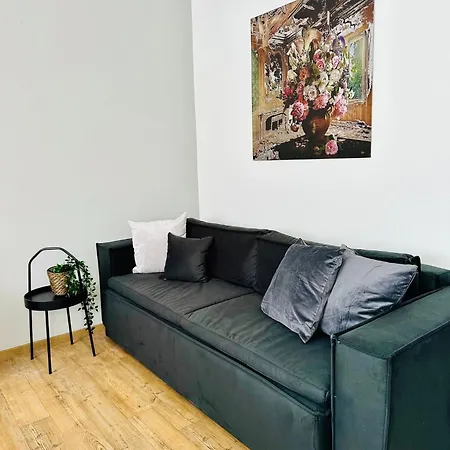 Im Zentrum Von - Estia Living Apartman *